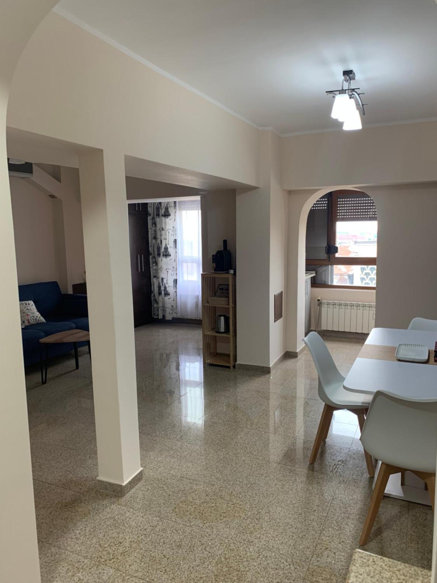 Minerva Ultracentral Apartman Craiova Kültér fotó