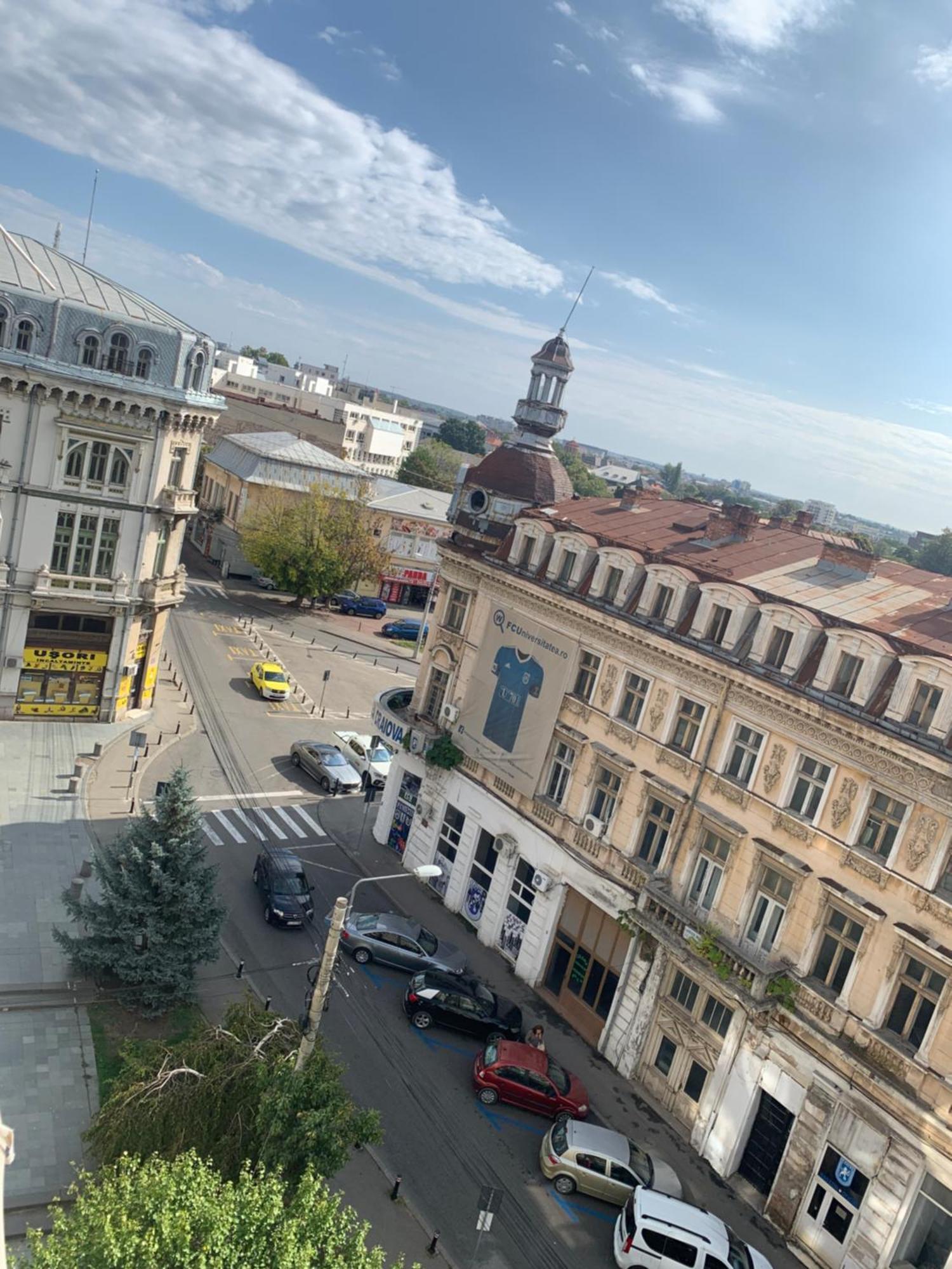 Minerva Ultracentral Apartman Craiova Kültér fotó